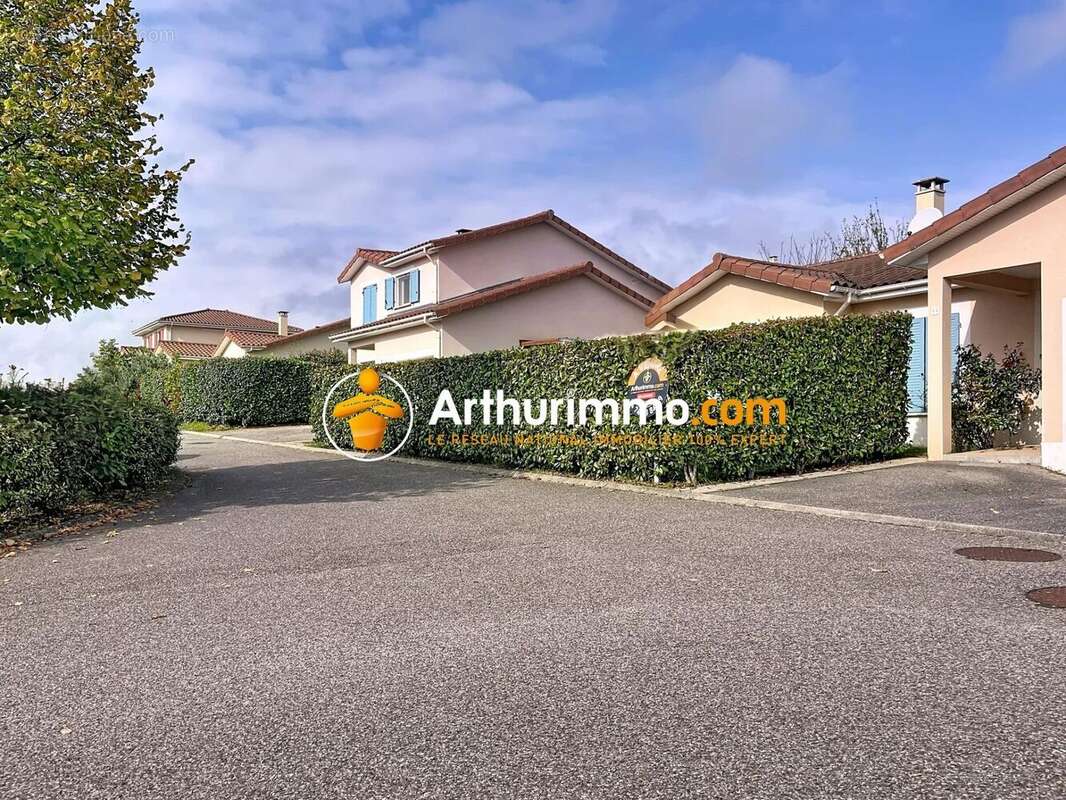 Maison à L&#039;ISLE-D&#039;ABEAU