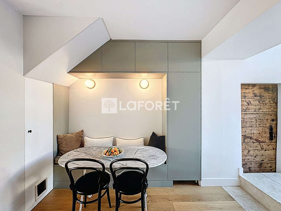 Maison à NEUVILLE-SUR-SAONE