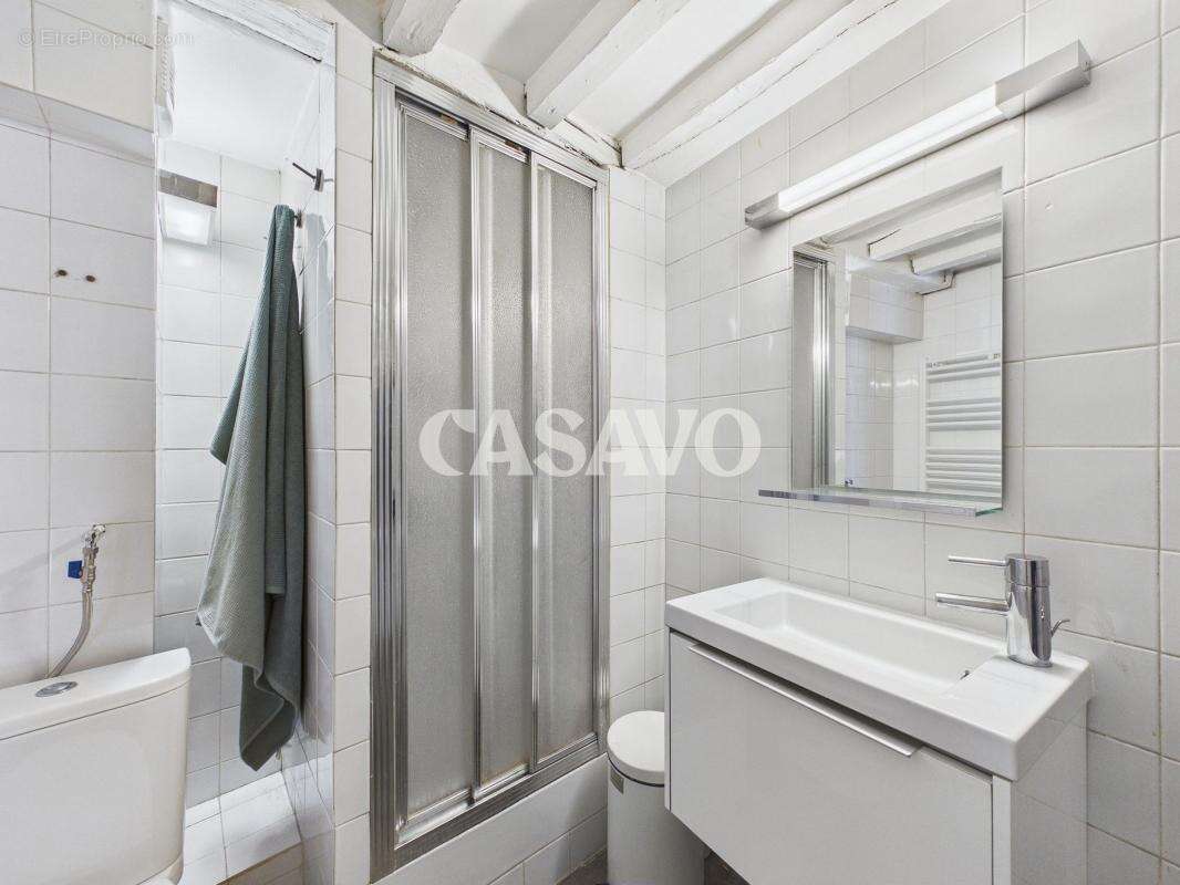 Appartement à PARIS-3E