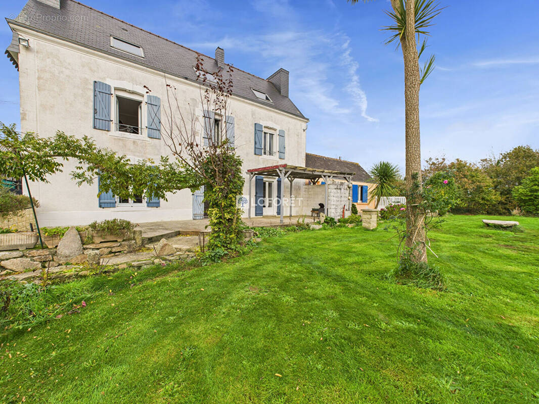 Maison à PLOZEVET