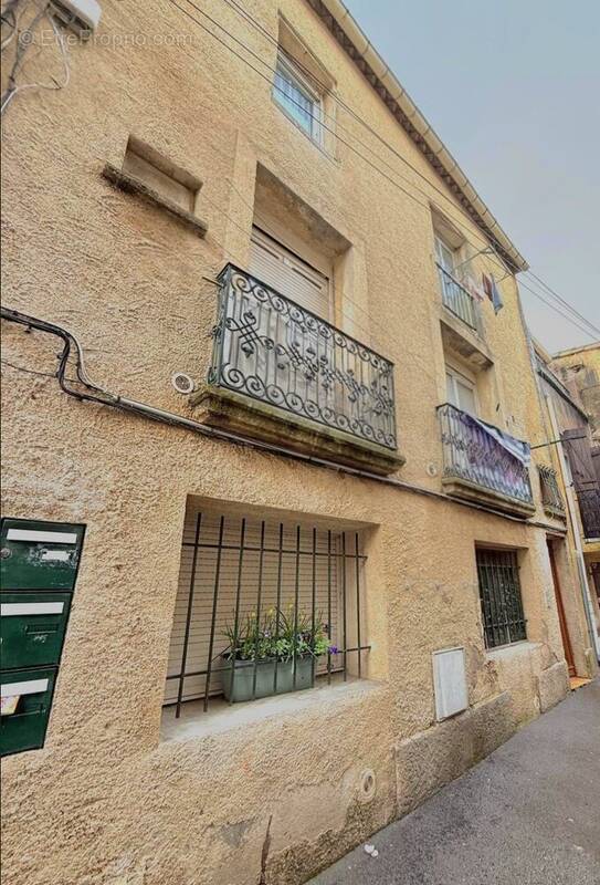 Maison à COURNONTERRAL