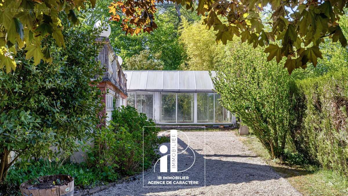 Maison à SAMOIS-SUR-SEINE