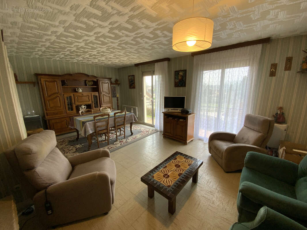 Maison à VILLERSEXEL