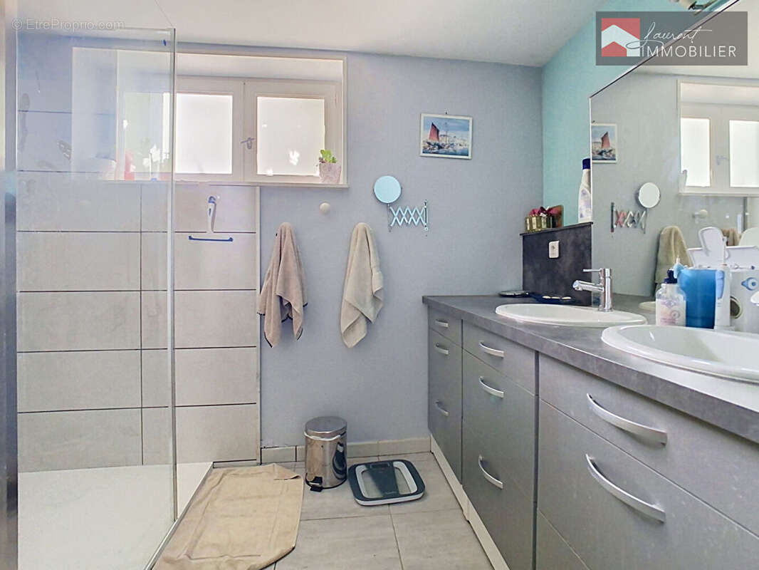 Propriété de caractère avec piscine couverte-5 chambres 01190 BOZ - photo 6