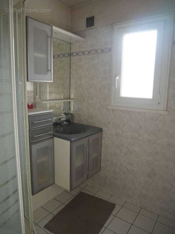 Maison à SAINT-PIERRE-DE-VARENGEVILLE