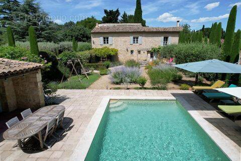 Maison à UZES