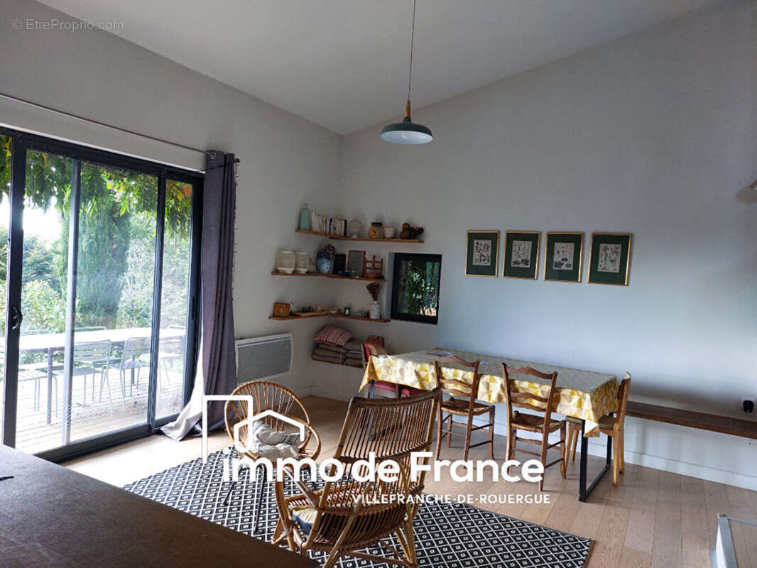 Maison à LA SALVETAT-PEYRALES