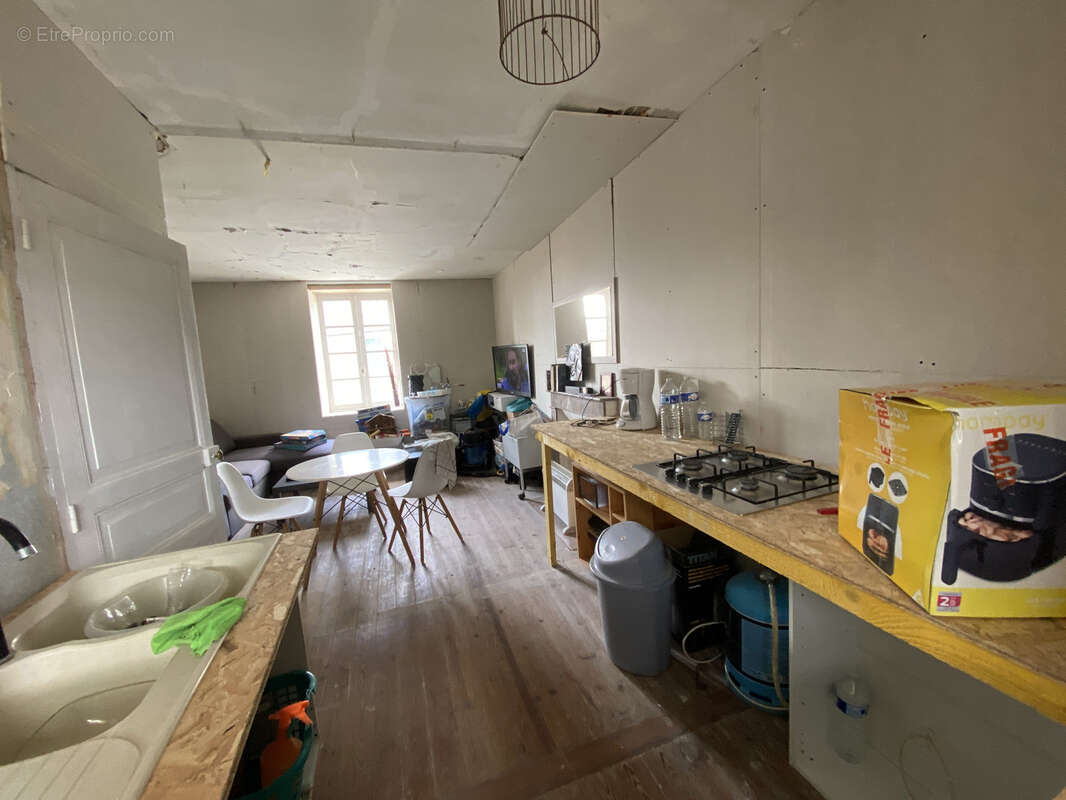 Maison à LIGNIERES-ORGERES