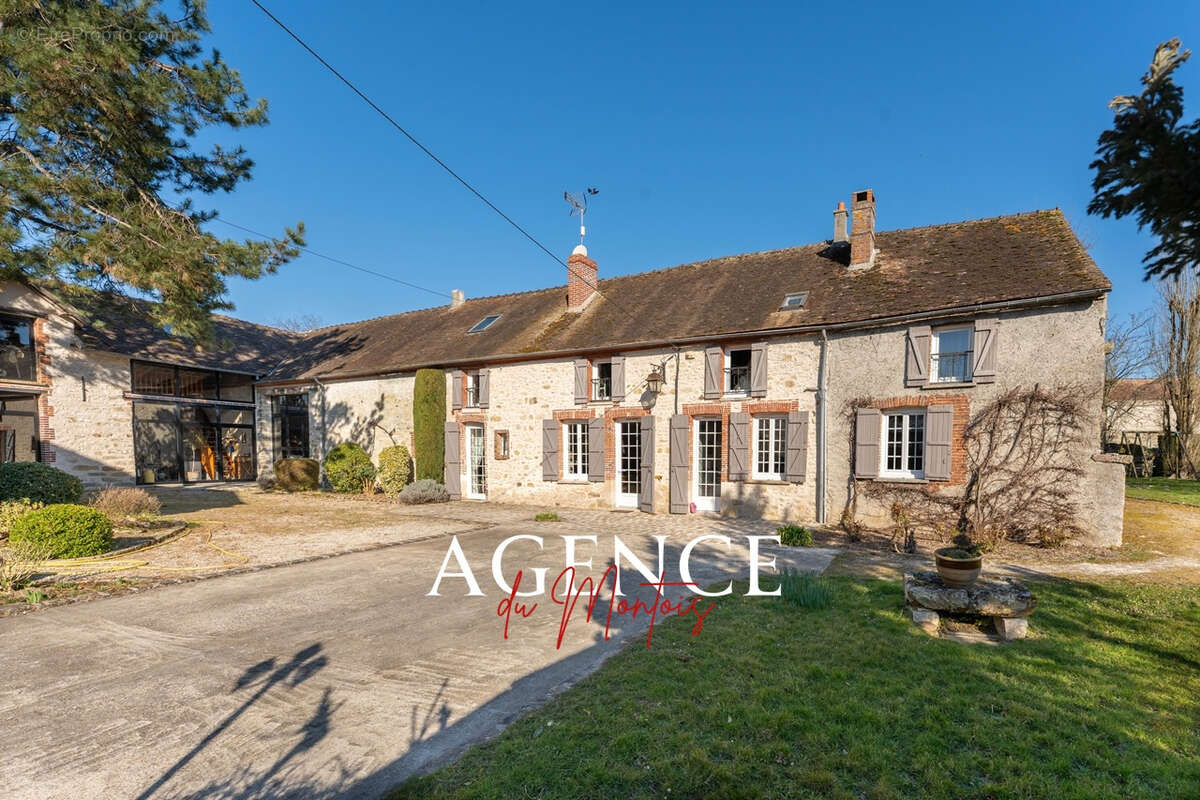 Maison à DONNEMARIE-DONTILLY