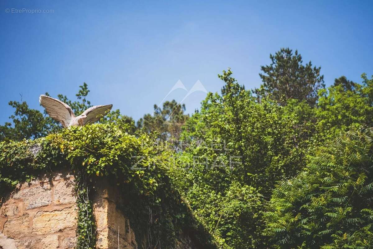 Maison à MAUZENS-ET-MIREMONT