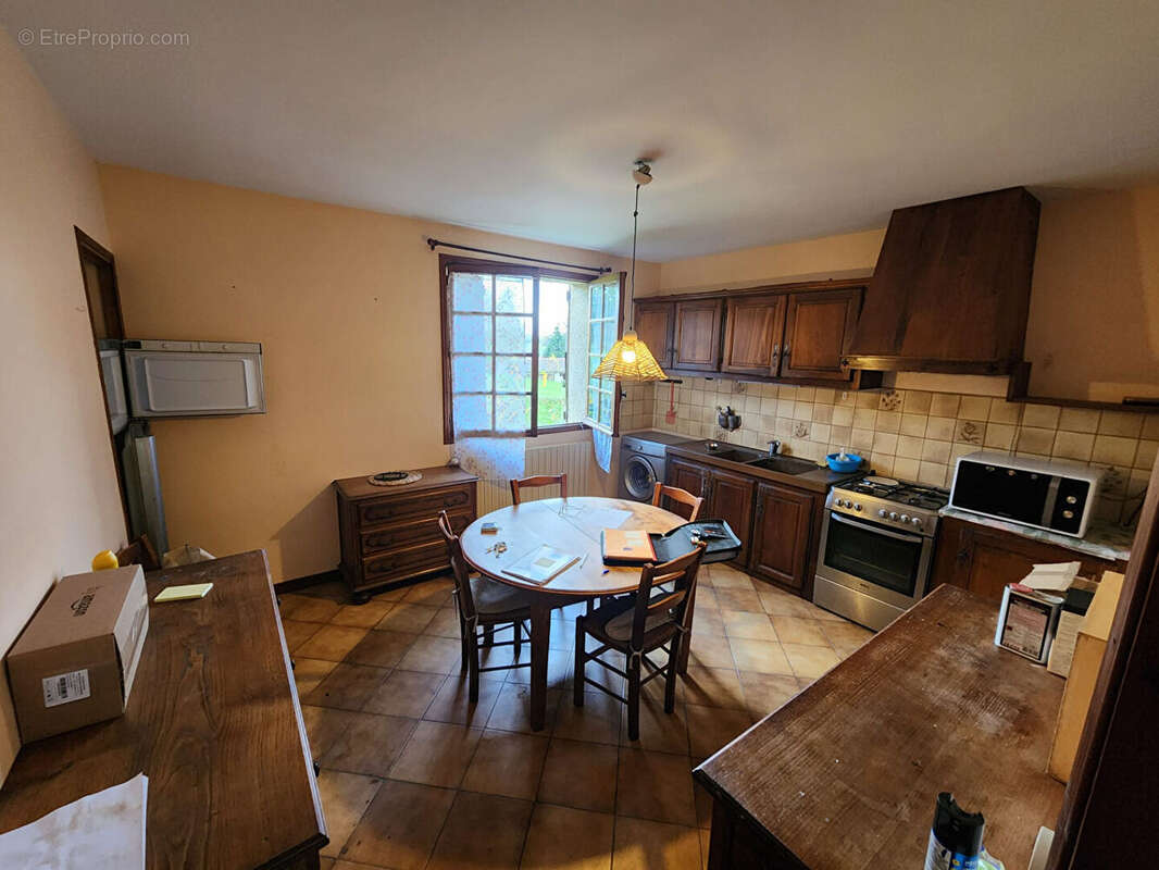 Maison à CHEIN-DESSUS