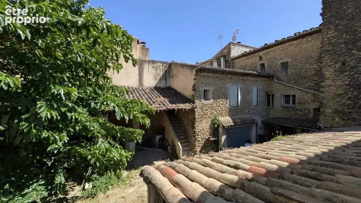 Ensemble immobilier avec cour et jardin - photo 8