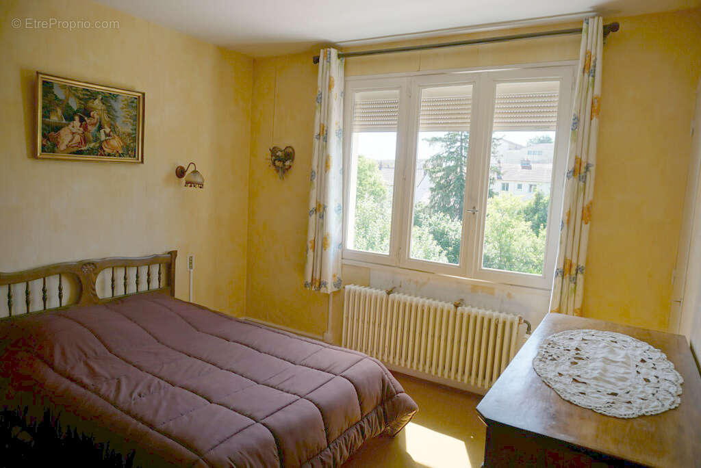 Maison à PARAY-LE-MONIAL