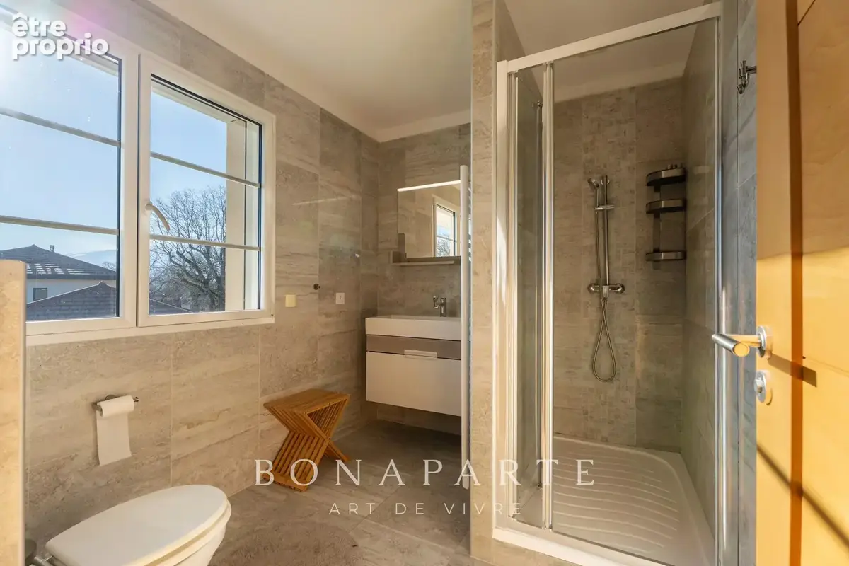 Cessy - maison p6 de 242 m² - vue mont-blanc - appartement independant - photo 11