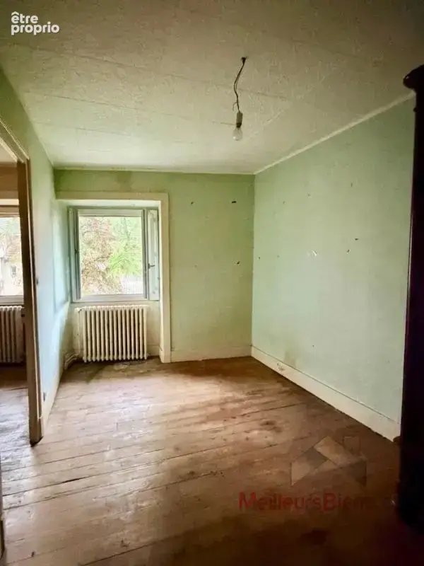 Maison de ville mitoyenne sur 3 niveaux à rénover - Spécial investisseur - Possibilité 3 logements - photo 4
