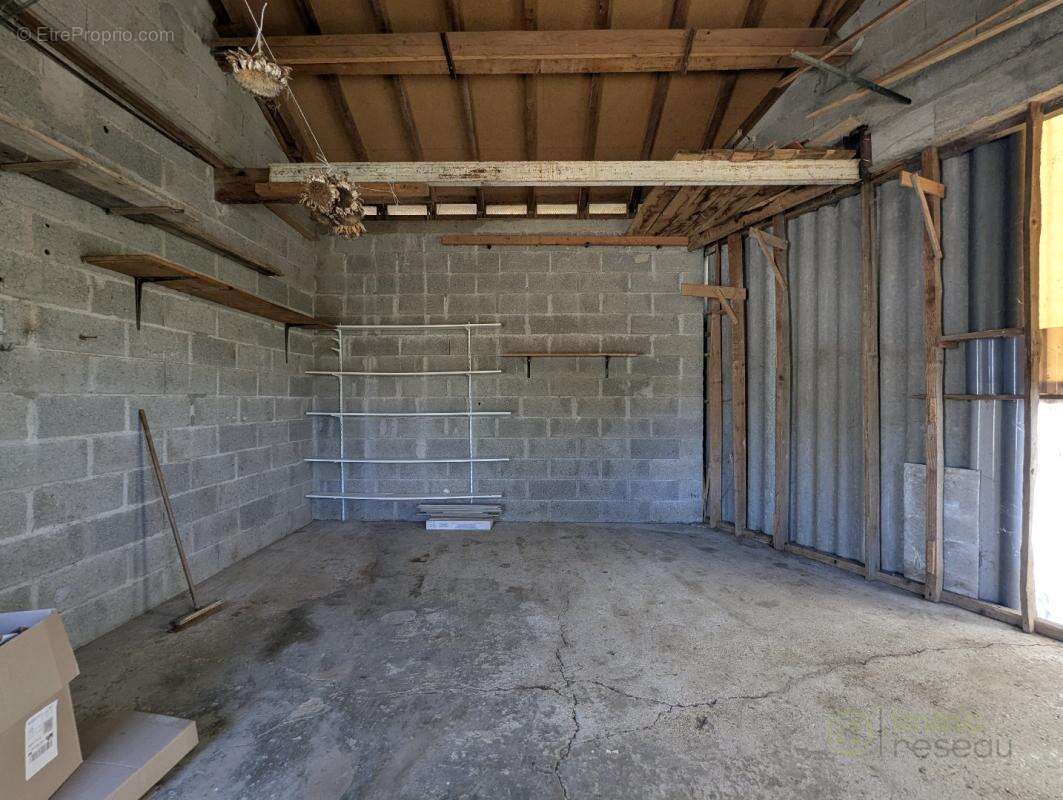 Maison et dépendances - photo 6