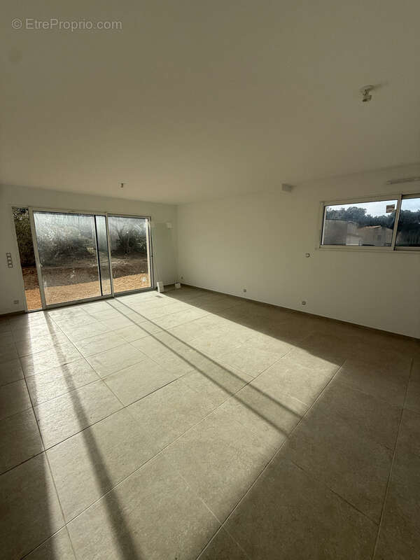 Maison à FORCALQUEIRET