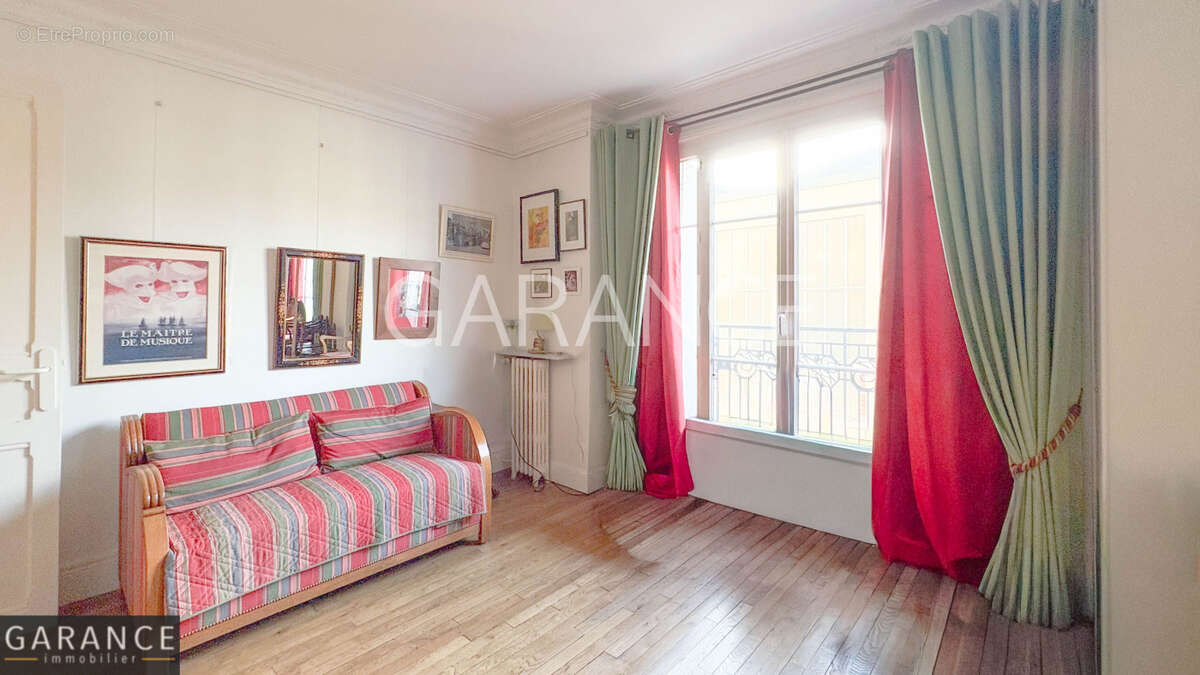 Appartement à PARIS-12E
