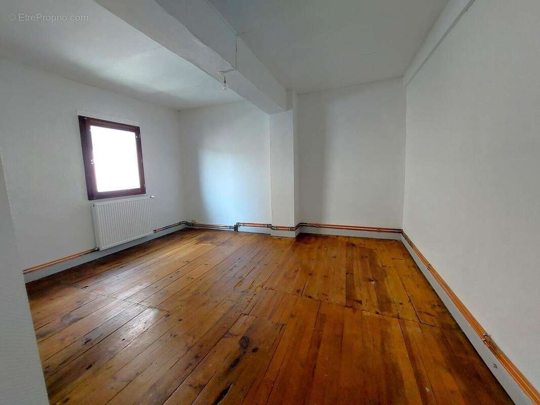 20250402114426 - Maison à SAINT-MARTORY