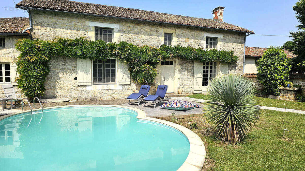 PISCINE (5) - Maison à MESSE