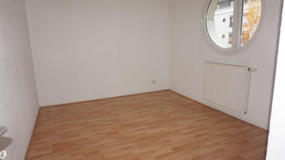 Appartement à COLLONGES-SOUS-SALEVE