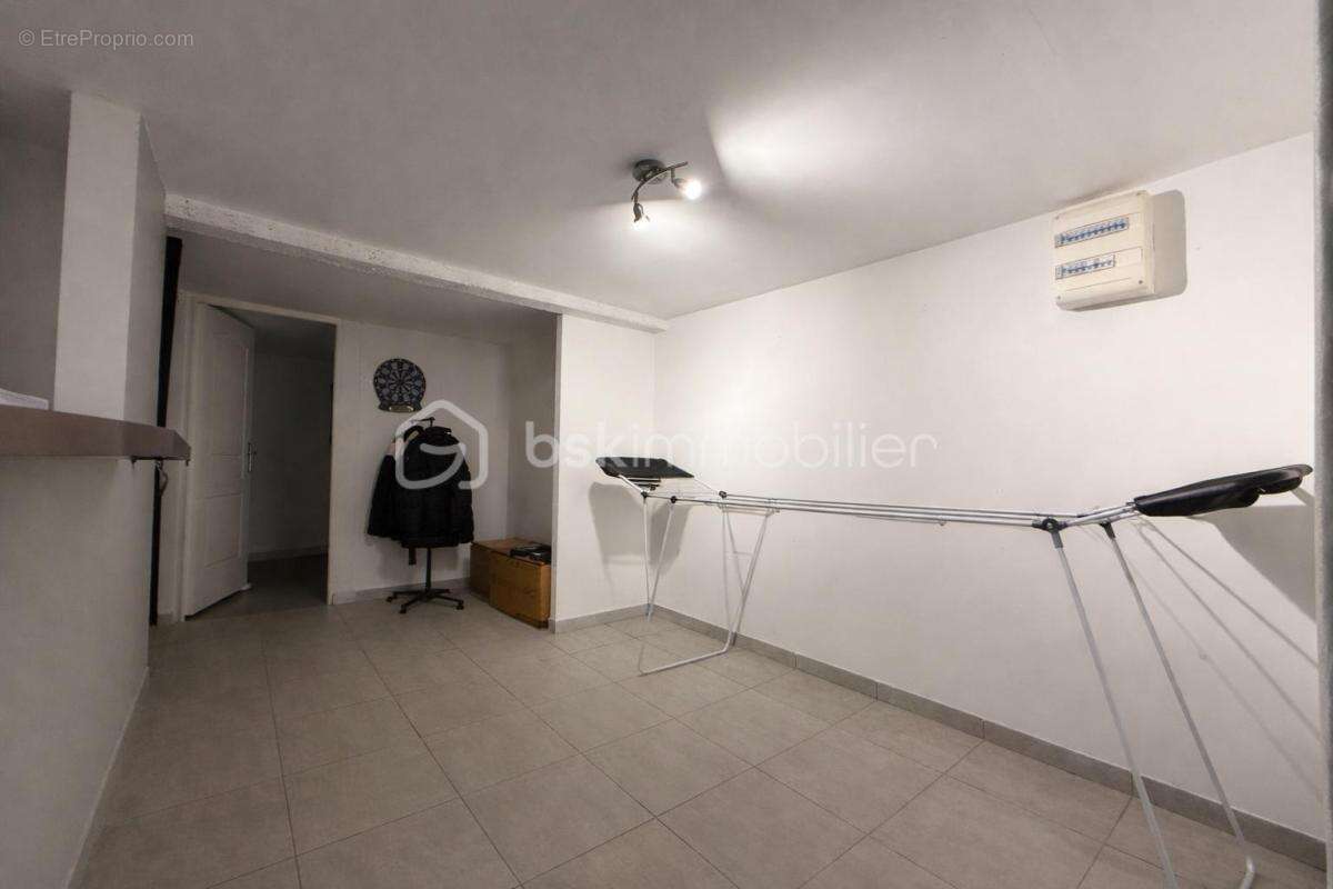 Rare sur le secteur : maison avec 2 chambres en RDC et sous-sol total - photo 19