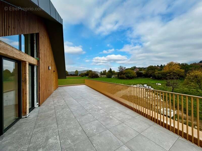 Appartement à ANNECY-LE-VIEUX