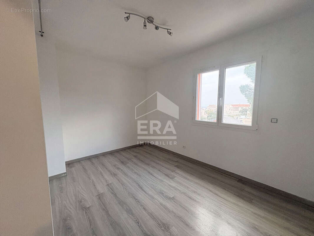 Maison à VILLELONGUE-DELS-MONTS