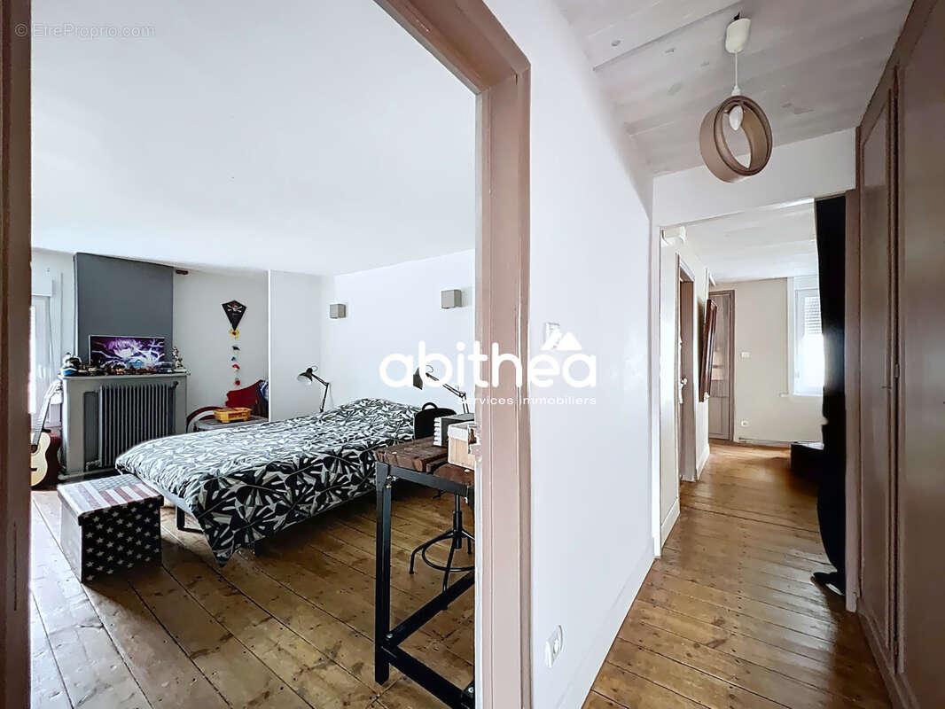 Maison à ENGLEFONTAINE