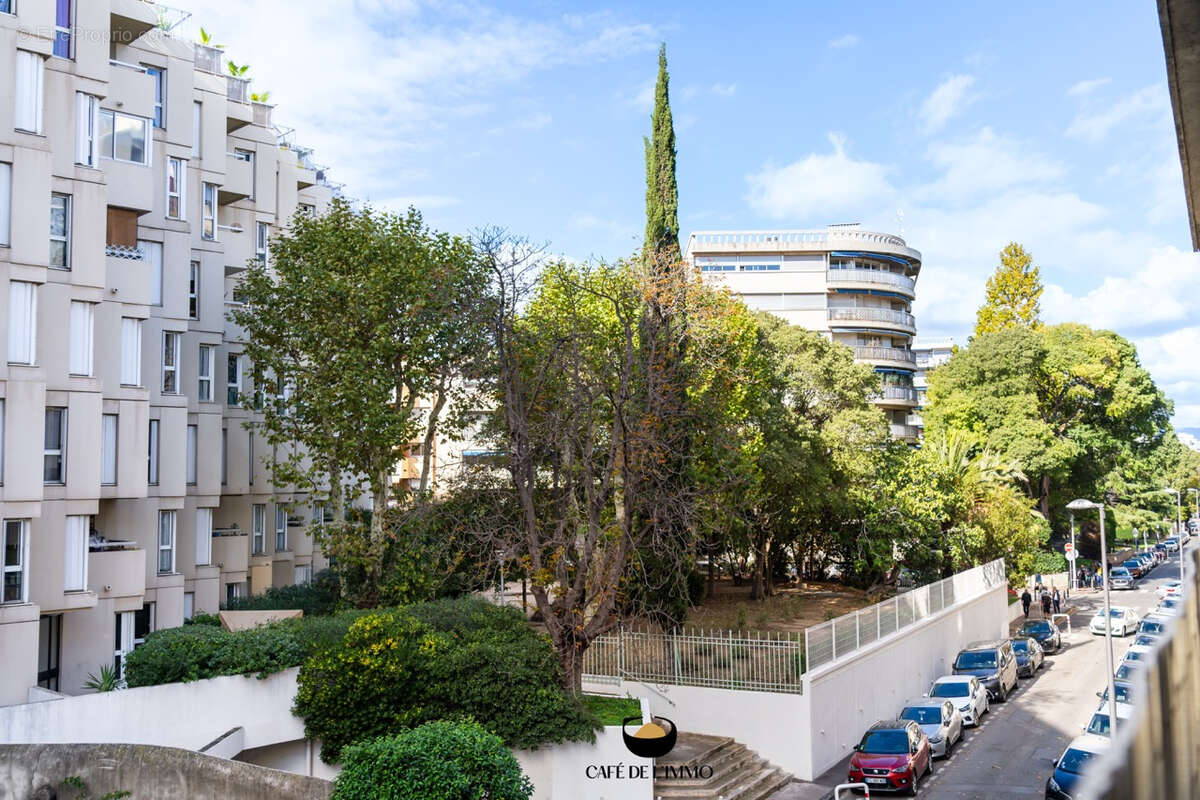 Appartement à MARSEILLE-8E