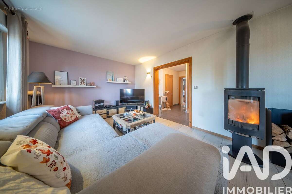 Photo 2 - Maison à HIRSINGUE