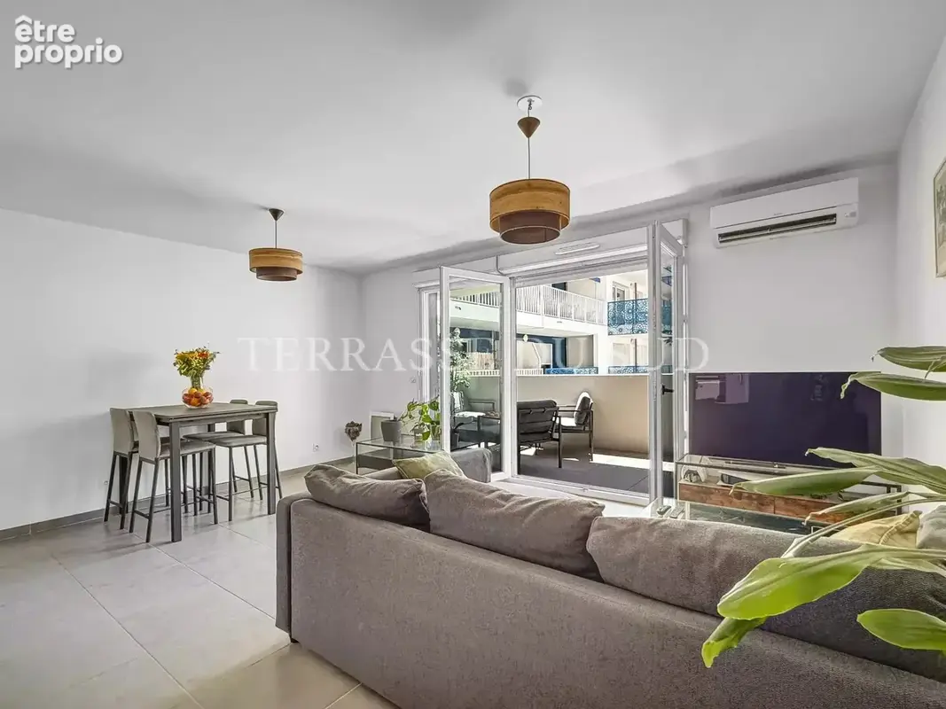 Marseille 8e – T3 en Etage Elevé avec Terrasse – Michelet / Sainte-Anne - photo 8