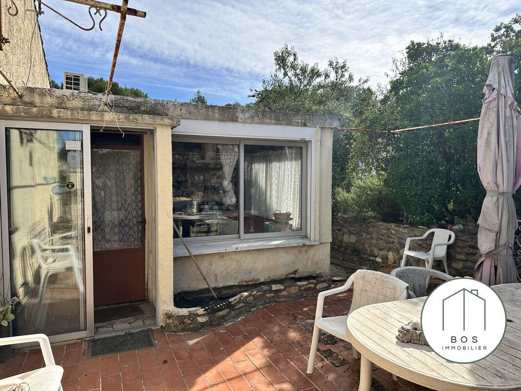 Maison à CHATEAUNEUF-LES-MARTIGUES