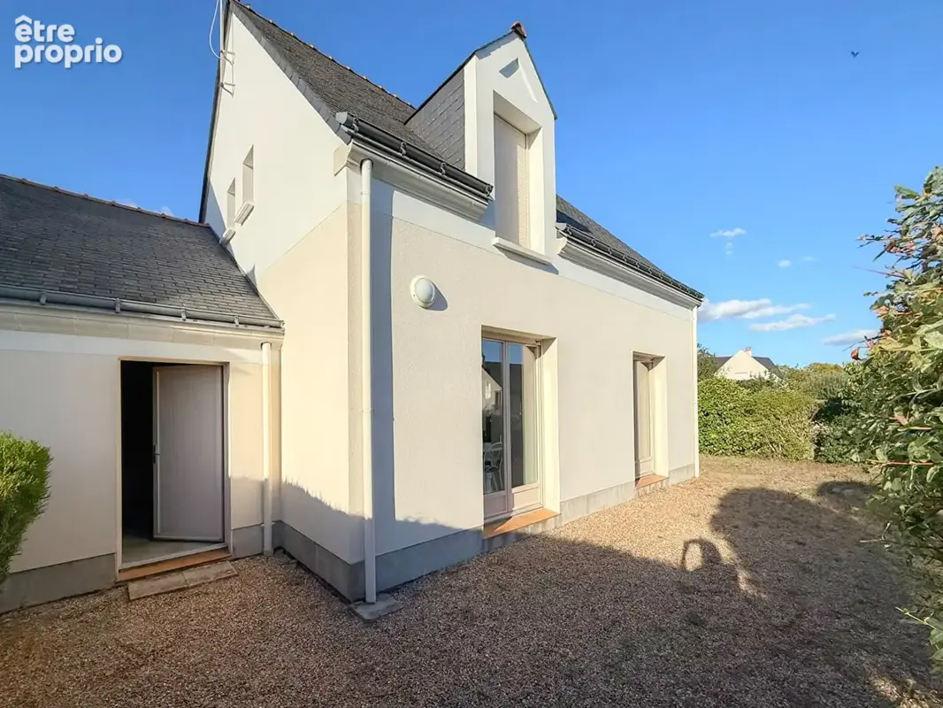 Maison à VILLEVEQUE