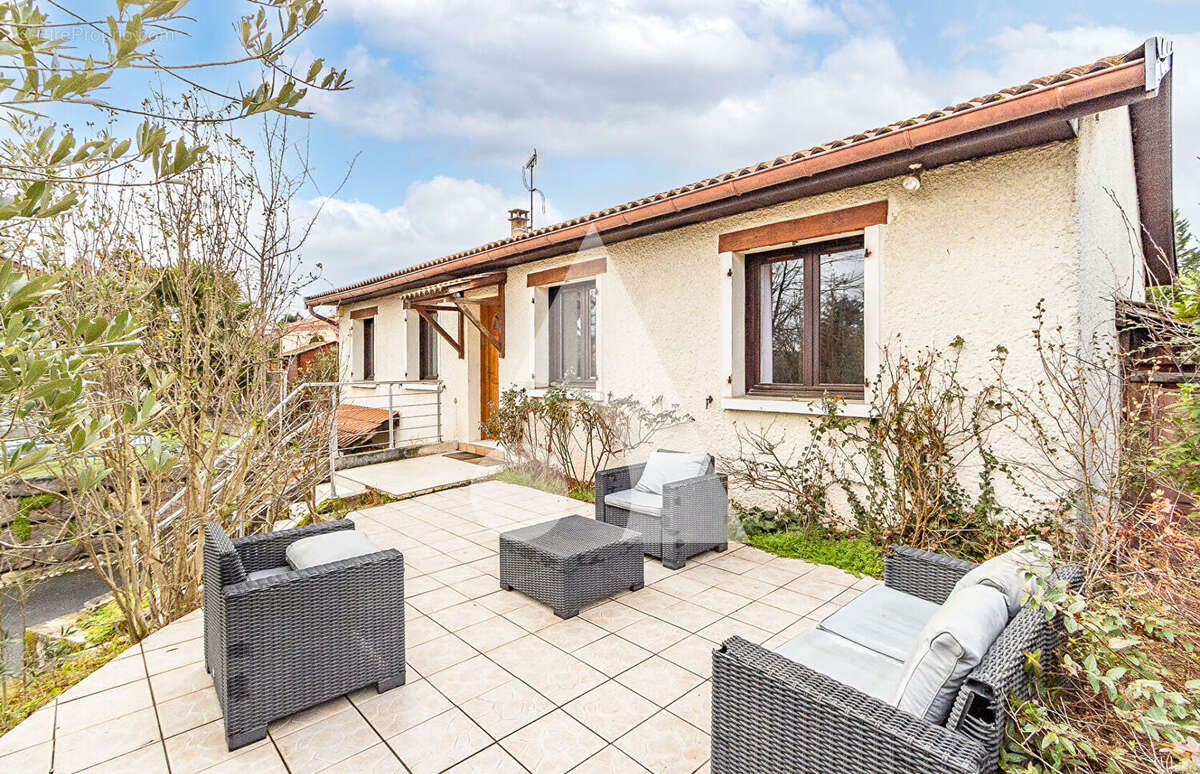 Maison à CHAZAY-D'AZERGUES