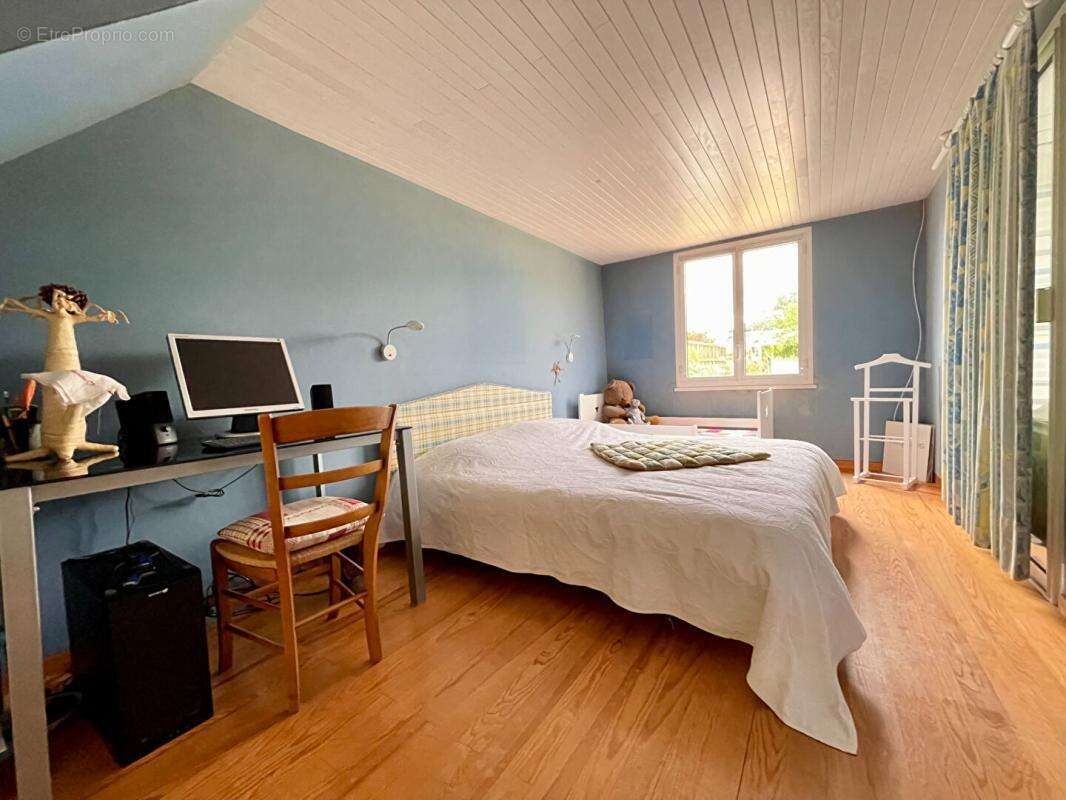 Maison Cestas Gazinet 6 pièce(s) 130 m2 + véranda - photo 10