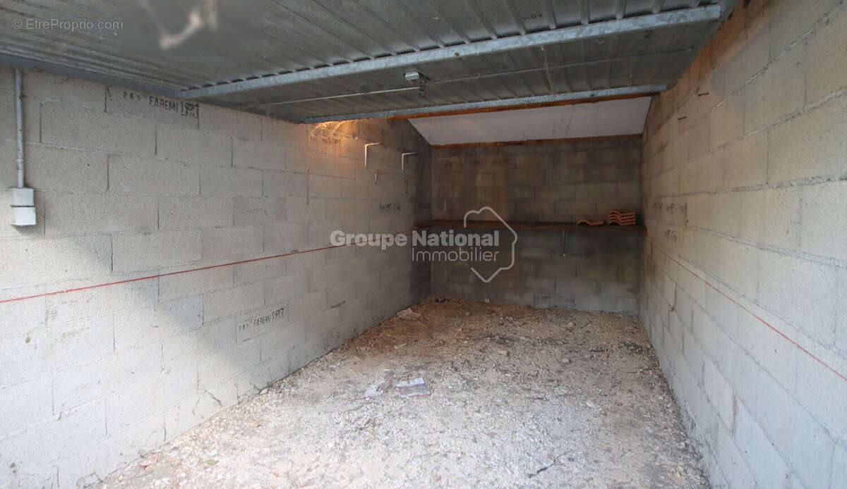 Parking à CARPENTRAS