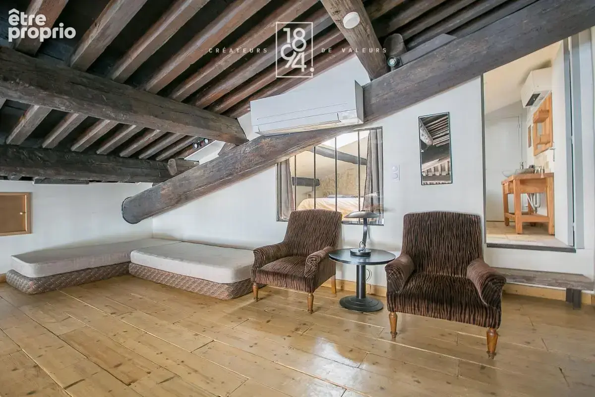 Duplex de type 3/4 entièrement rénové, d’une superficie de 130 m², situé secteur Vieux-Port avec vue mer - photo 14