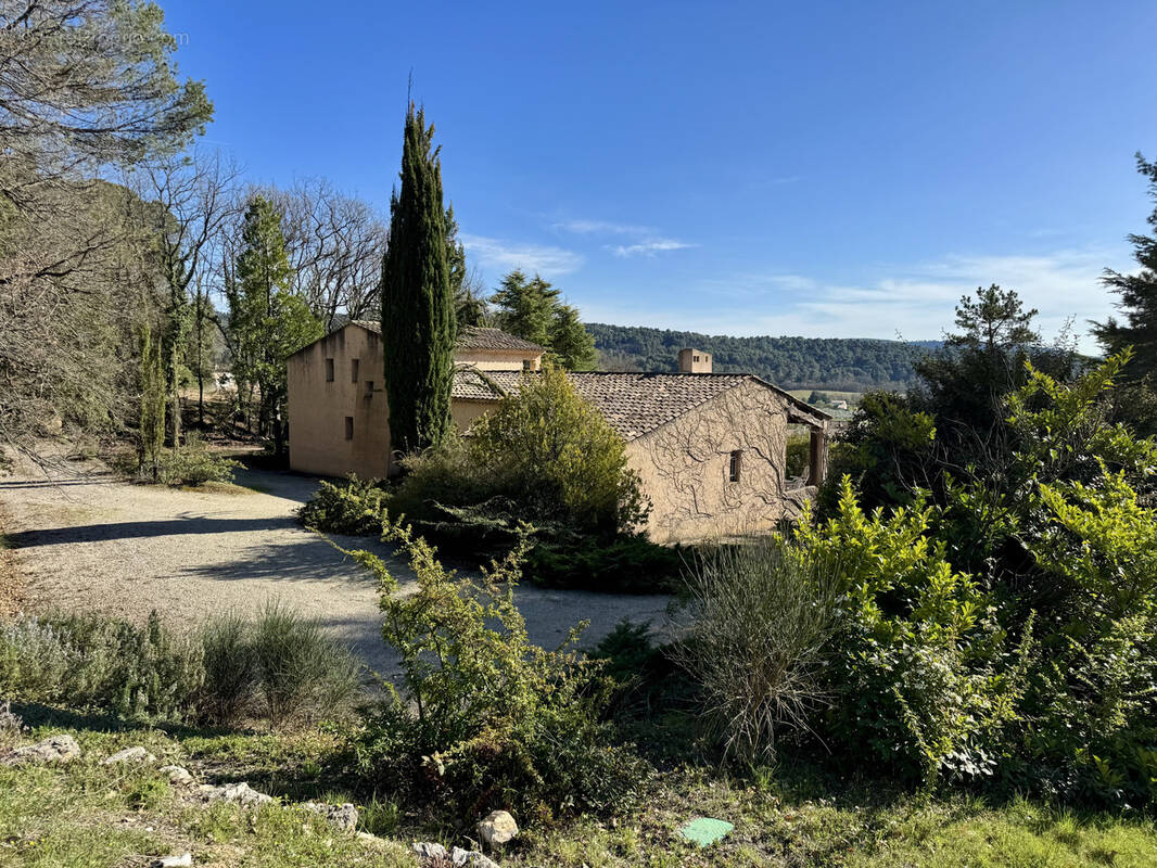 Maison à LA BASTIDE-DES-JOURDANS