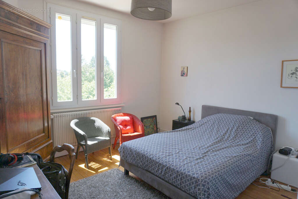 Maison à PARAY-LE-MONIAL