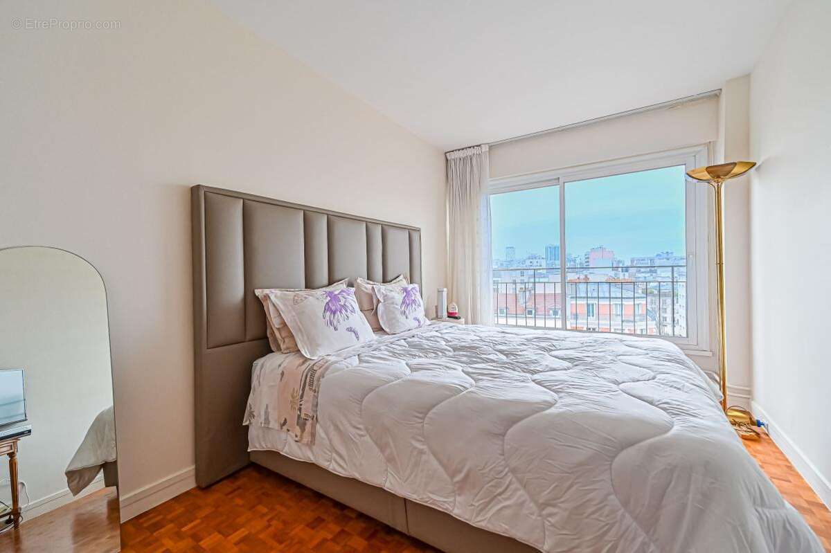 Appartement à PARIS-11E