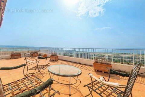 Appartement à CAGNES-SUR-MER