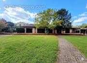 Maison à MONTAIGUT-SUR-SAVE