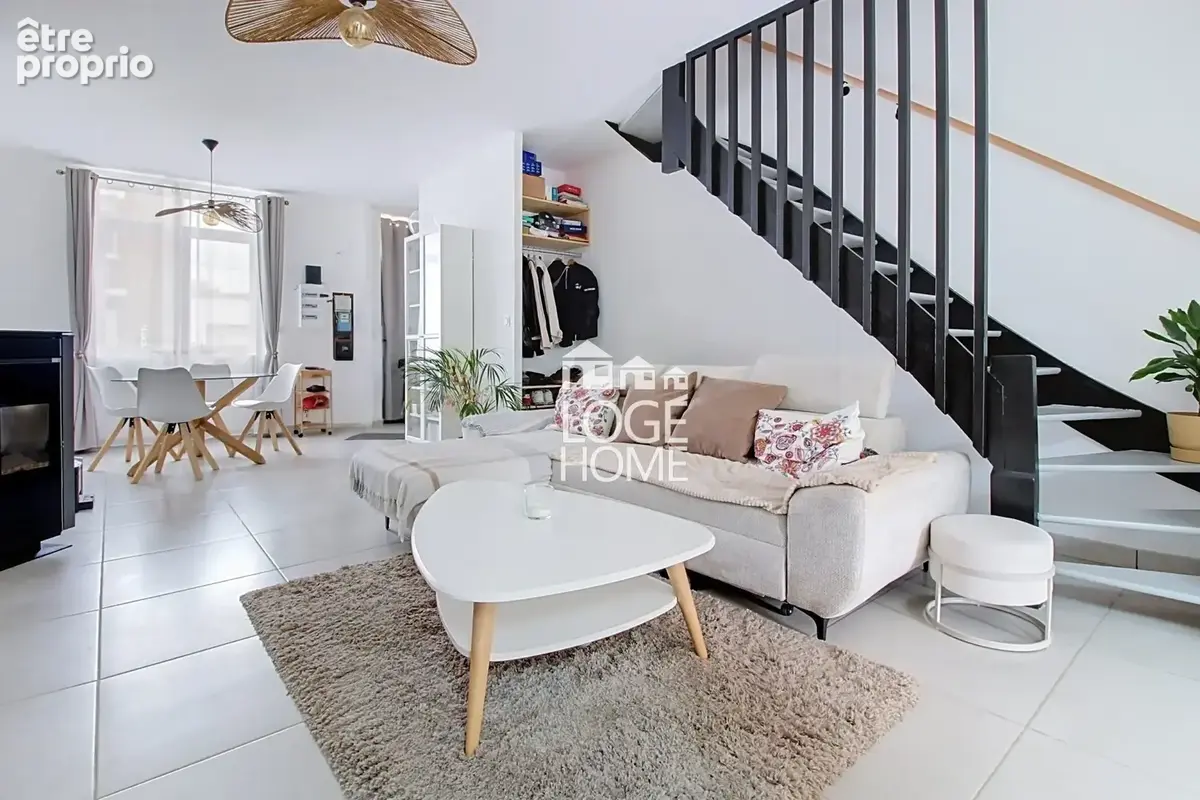 Maison 4 pièces 82 m² à vendre à Hem (59510) - photo 2