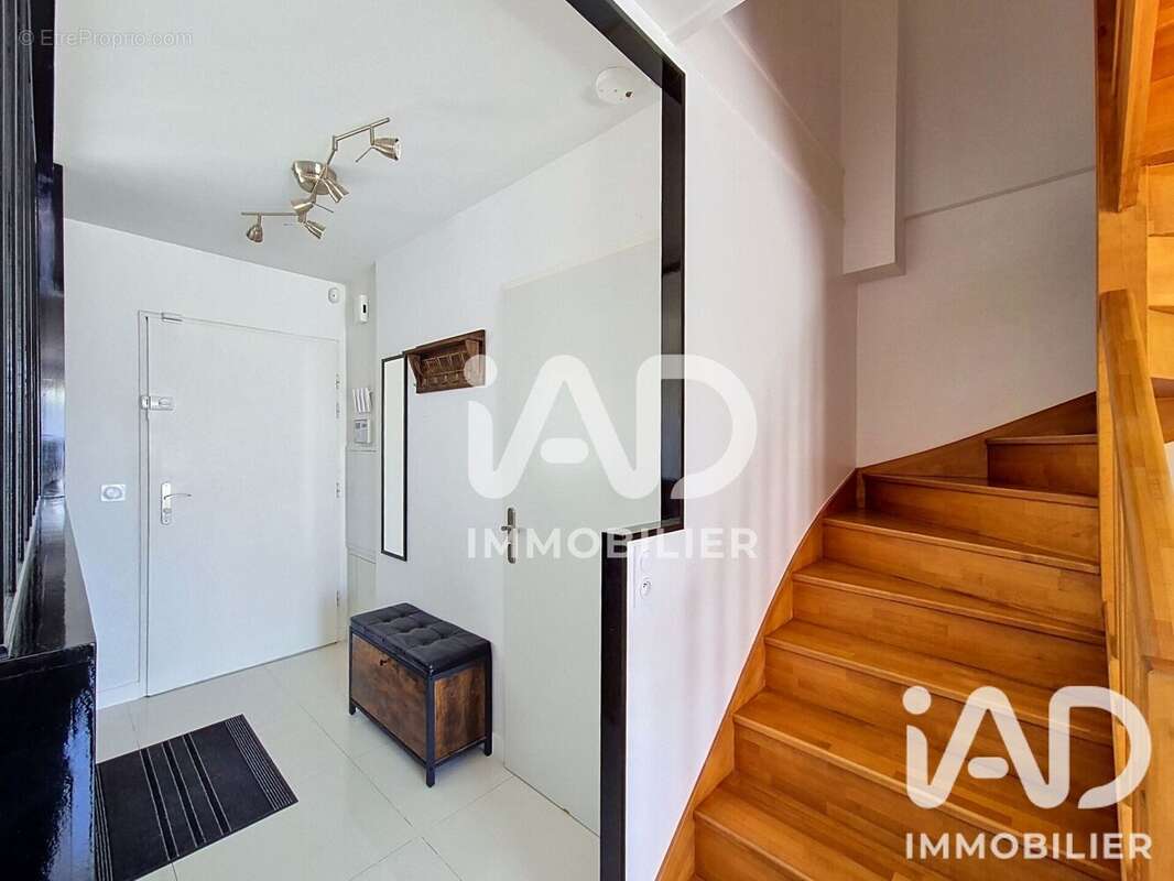 Maison 74 m² à Saint-Fargeau-Ponthierry  - photo 6