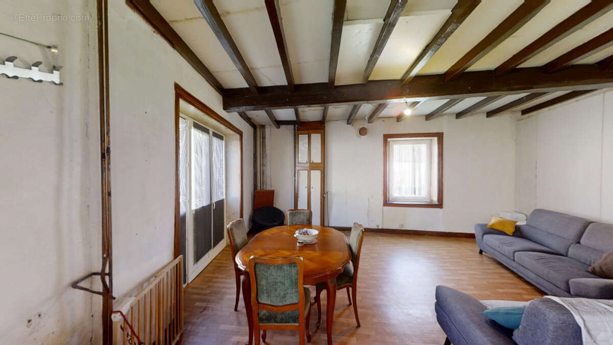 Maison à AUBUSSON-D'AUVERGNE