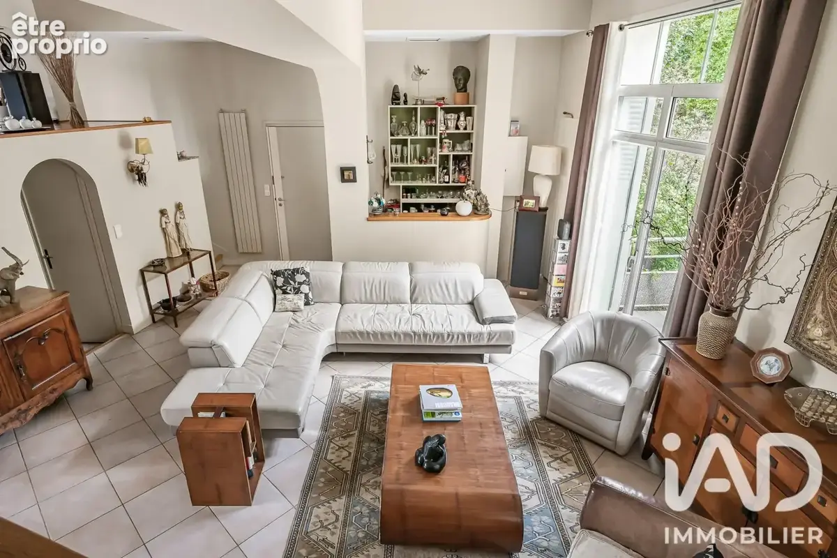 Photo 1 - Appartement à VILLE-D'AVRAY
