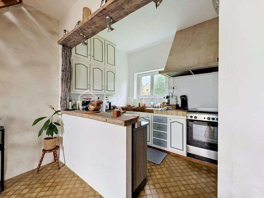 Maison en pierre de caractère 98m² entre Bricquebec et Barneville - photo 3