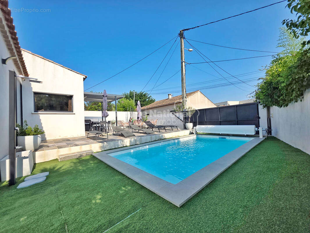 Superbe maison plain-pied de 2018 T4  96 m²  Piscine  Proche centre-ville - photo 3