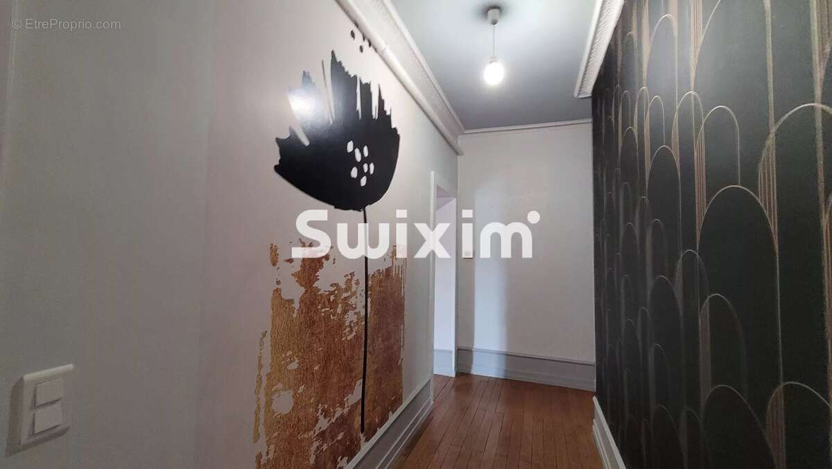 Appartement 136 m² à Lons-Le-Saunier  - photo 14